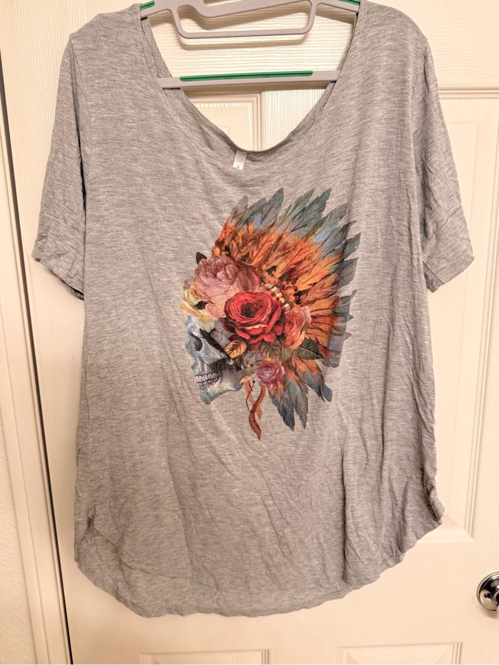 Acting Pro Gray Scoop Neck Tee with Floral Skull and Feather Headdress